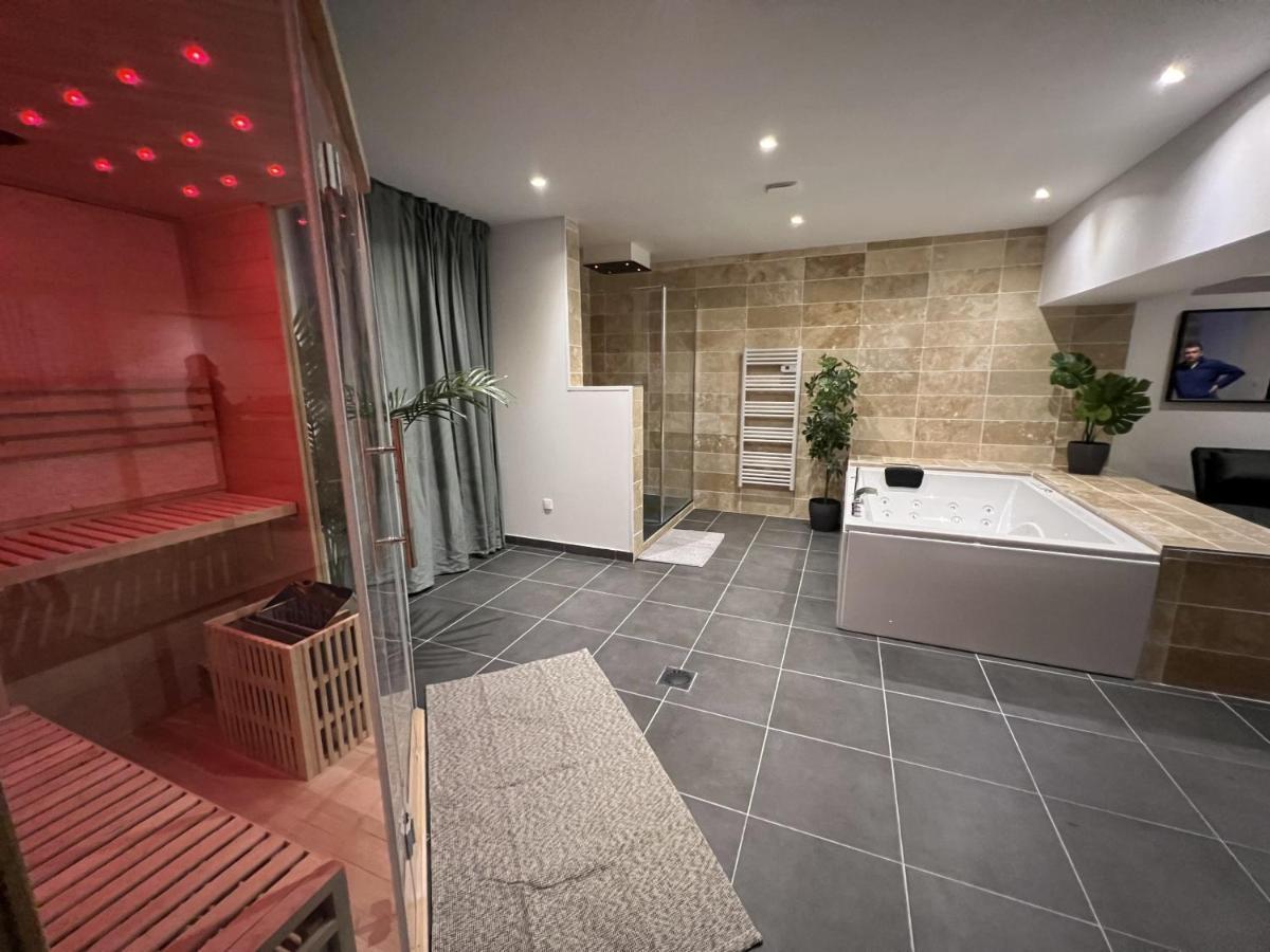 Appart Spa Privatif Laon Apartamento Exterior foto